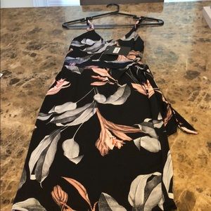 Flower printed v cut dress